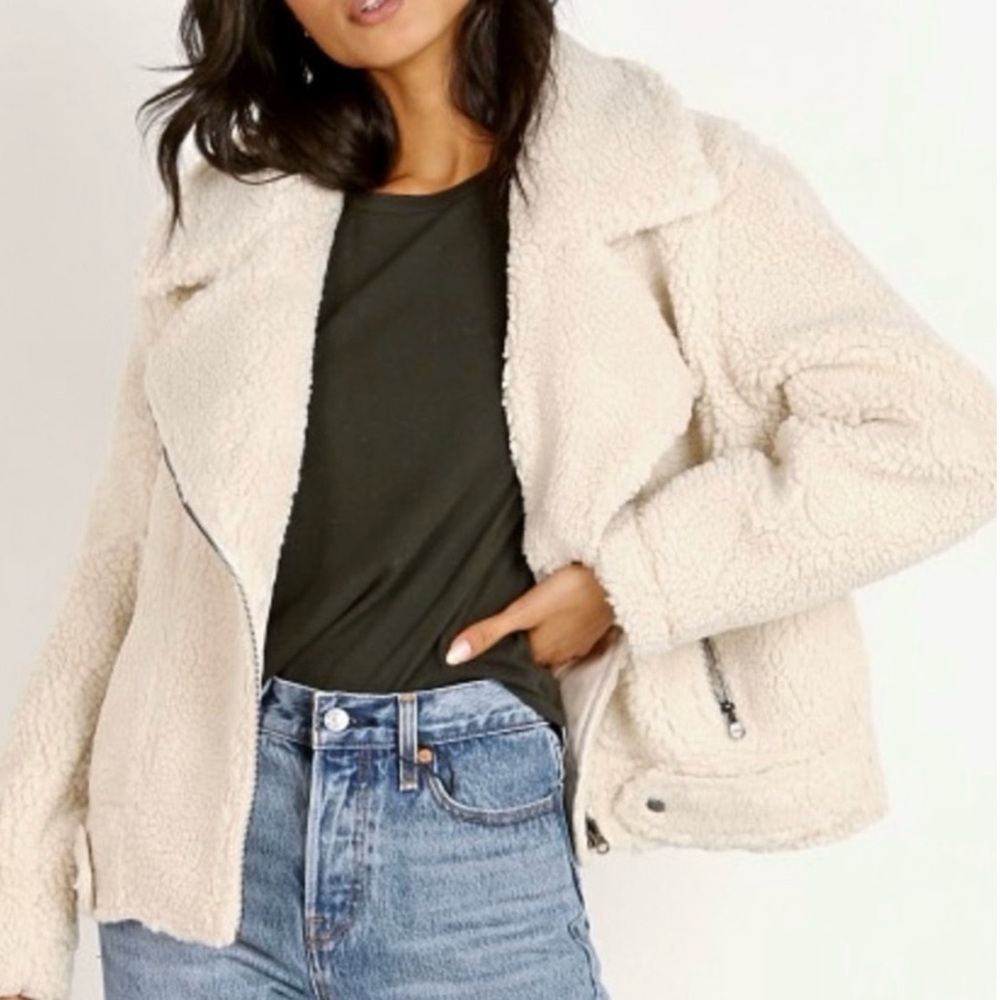 ASTR • Brooklyn Sherpa Ivory Moto Jacket - Picture 6 of 6